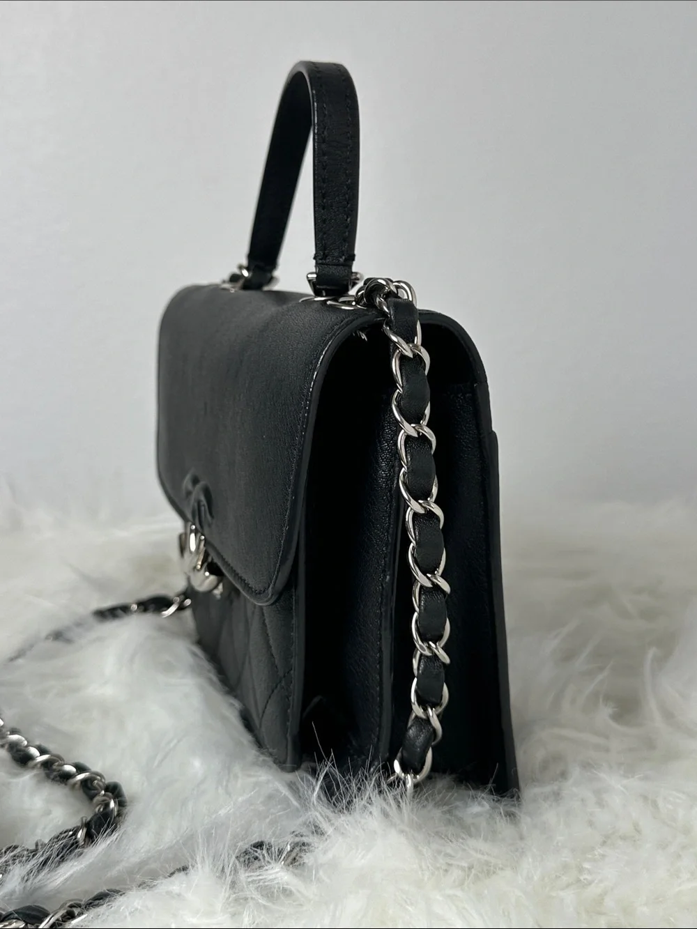CHANEL classic elegant